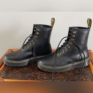 NWOT Dr. Martens Zavala